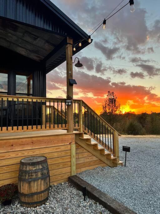 Bourbon Barrel Cottages #2 Of 5 On Kentucky Trail Lawrenceburg Exteriör bild